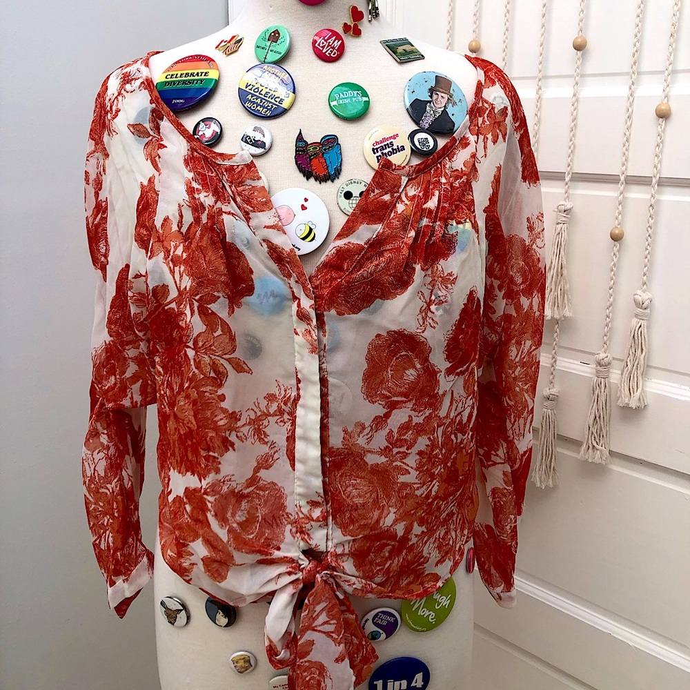 Antique Floral Patterned Blouse with Front Snaps and Tie Waist